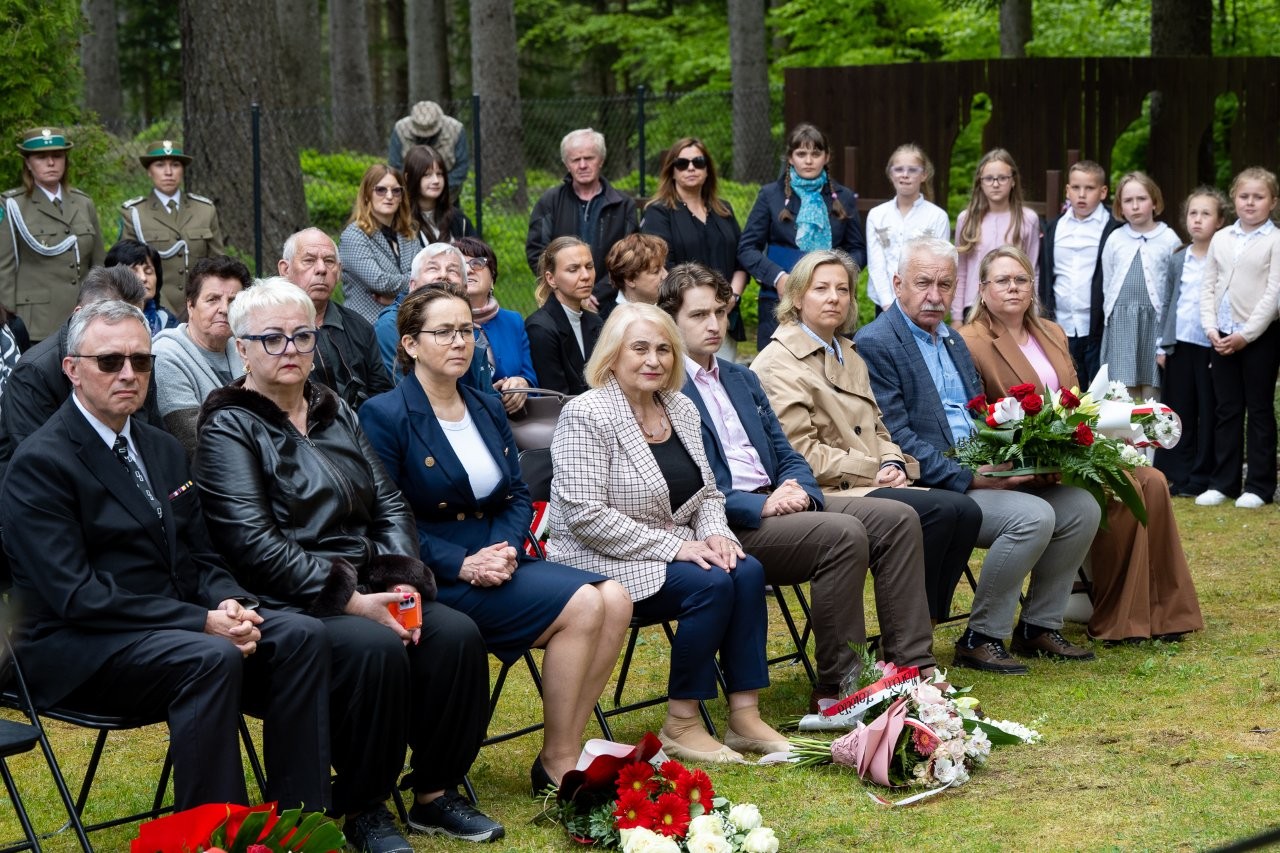 Apel Poległych na Cmentarzu Jeńców Wojennych w Borowicach