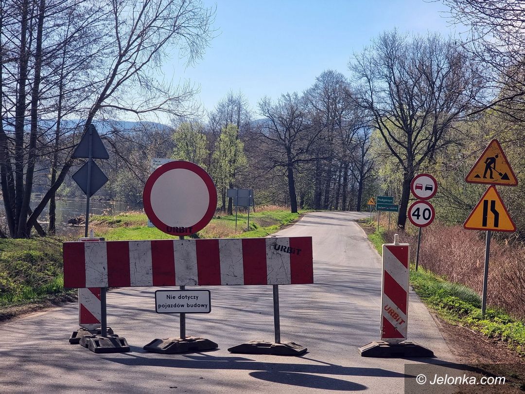 Informacja fot. remontu drogi powiatowej nr 2650D 